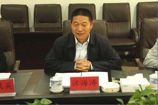 省“法律進(jìn)企業(yè)”活動領(lǐng)導(dǎo)小組辦公室考核調(diào)研組赴集團工作調(diào)研