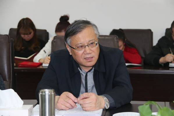 增強使命感和責(zé)任感，積極作為，為實現(xiàn)“十三五”良好開局而努力奮斗