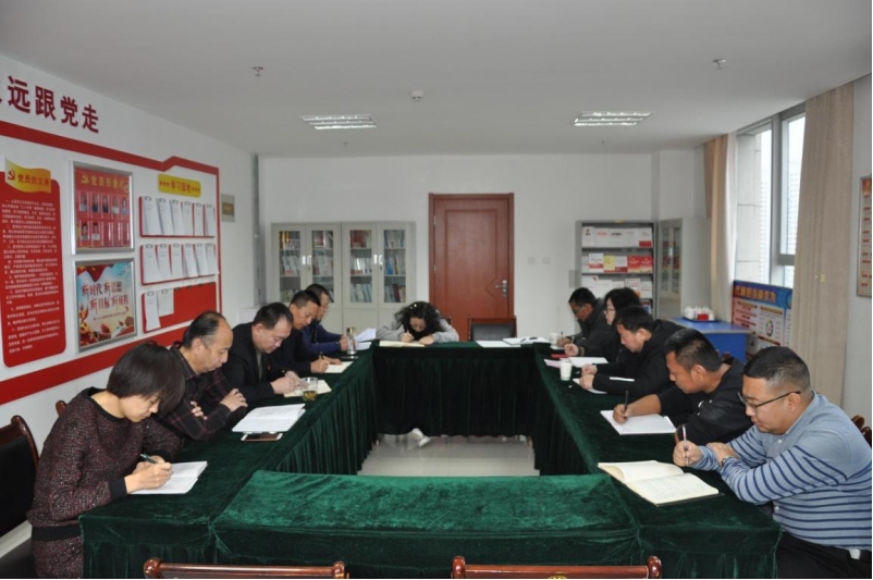 銘記“生命線”、分清“是非線” 修筑“防腐線”、不踩“高壓線”